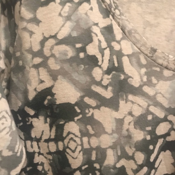 TNA Deep V Neck Relaxed Fit Sweater - Picture 3 of 4